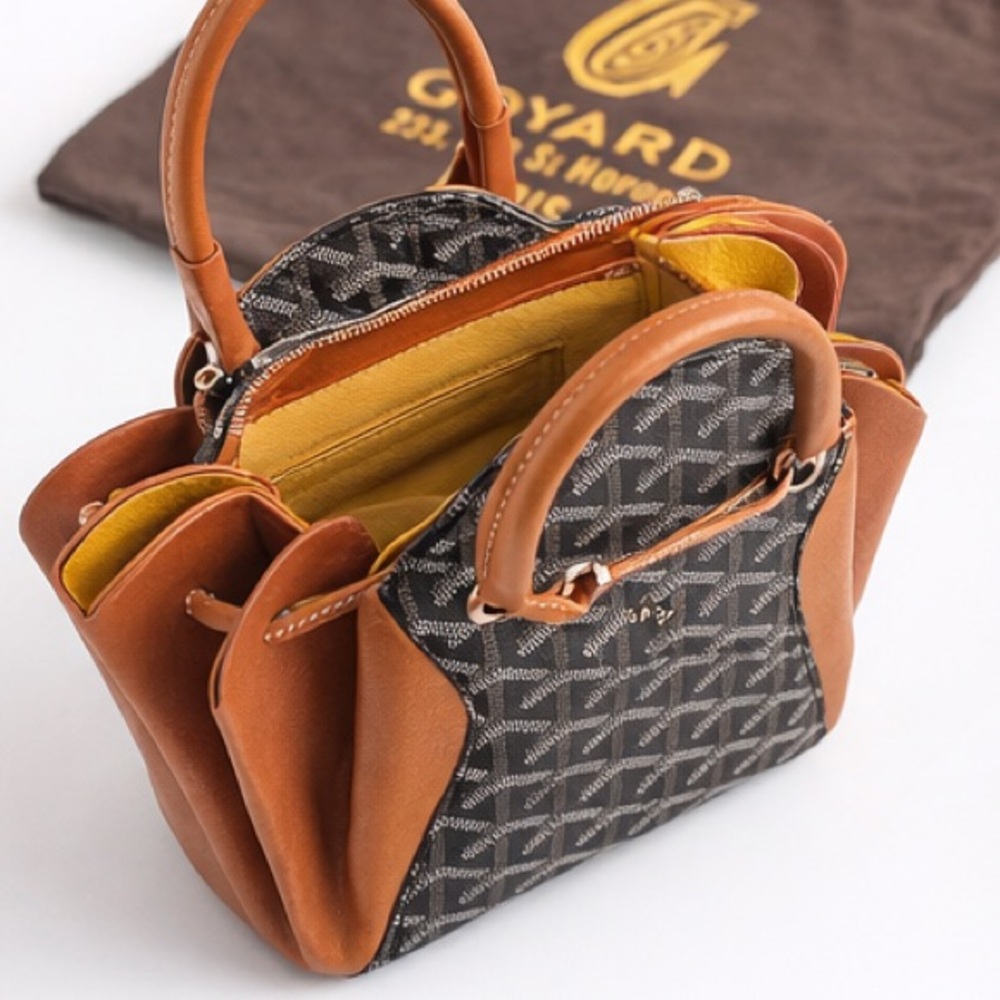 GOYARD Chevron Print Coated Canvas Mustique Accordion Shoulder Bag - Picture 4 of 4